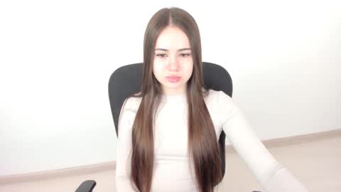 Snapshot of mmm_bananaa_ chatting on 02-27-25, 09:11 Beata online show from 02-27-25, 09:11