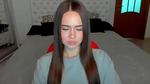 Snapshot of mmm_bananaa_ chatting on 09-14-25, 06:07 Beata online show from 09-14-25, 06:07