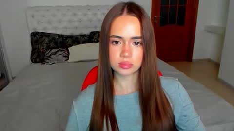 Snapshot of mmm_bananaa_ chatting on 10-02-25, 06:48 Beata online show from 10-02-25, 06:48