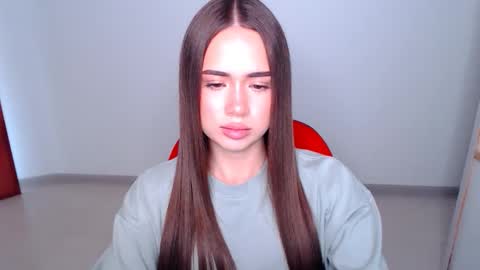 Snapshot of mmm_bananaa_ chatting on 10-10-25, 10:03 Beata online show from 10-10-25, 10:03