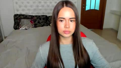 Snapshot of mmm_bananaa_ chatting on 10-20-25, 07:03 Beata online show from 10-20-25, 07:03