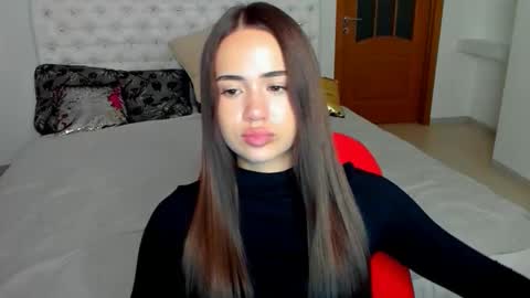 Snapshot of mmm_bananaa_ chatting on 10-24-25, 07:10 Beata online show from 10-24-25, 07:10