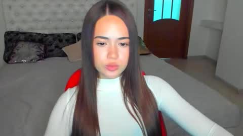 Snapshot of mmm_bananaa_ chatting on 11-09-25, 03:54 Beata online show from 11-09-25, 03:54