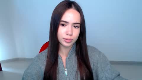 Snapshot of mmm_bananaa_ chatting on 11-17-25, 12:22 Beata online show from 11-17-25, 12:22