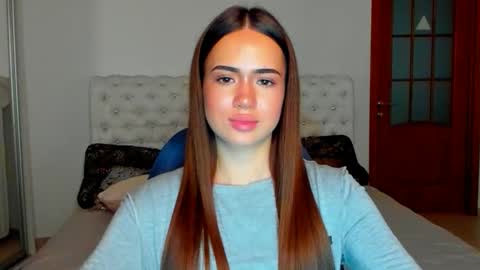 Snapshot of mmm_bananaa_ chatting on 11-22-25, 04:39 Beata online show from 11-22-25, 04:39