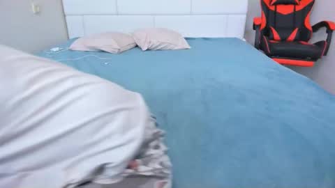 Margo online show from 11-15-25, 01:40