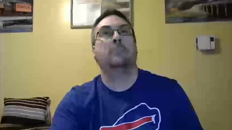 Snapshot of mmr45 chatting on 10-14-25, 03:18 mmr45 online show from 10-14-25, 03:18