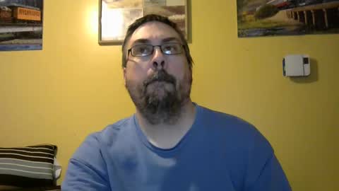 Snapshot of mmr45 chatting on 11-01-25, 04:03 mmr45 online show from 11-01-25, 04:03