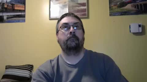 Snapshot of mmr45 chatting on 11-04-25, 04:22 mmr45 online show from 11-04-25, 04:22