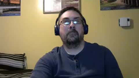 Snapshot of mmr45 chatting on 11-05-25, 05:29 mmr45 online show from 11-05-25, 05:29