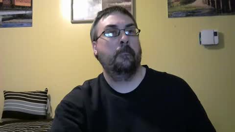 Snapshot of mmr45 chatting on 11-08-25, 05:07 mmr45 online show from 11-08-25, 05:07