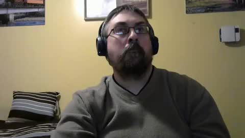 Snapshot of mmr45 chatting on 11-24-25, 04:23 mmr45 online show from 11-24-25, 04:23