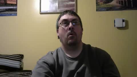 Snapshot of mmr45 chatting on 12-14-25, 05:46 mmr45 online show from 12-14-25, 05:46