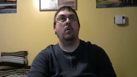 Snapshot of mmr45 chatting on 12-16-25, 05:12 mmr45 online show from 12-16-25, 05:12