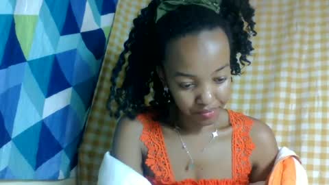 Snapshot of mmyriame chatting on 06-26-26, 01:10 mmyriame online show from 06-26-26, 01:10