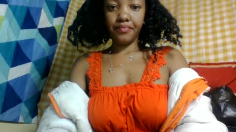 Snapshot of mmyriame chatting on 06-27-26, 02:05 mmyriame online show from 06-27-26, 02:05