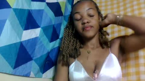 Snapshot of mmyriame chatting on 07-05-26, 05:09 mmyriame online show from 07-05-26, 05:09