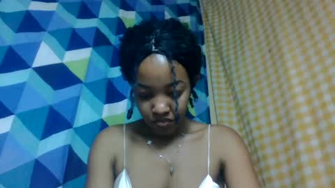 Snapshot of mmyriame chatting on 07-28-26, 07:15 mmyriame online show from 07-28-26, 07:15