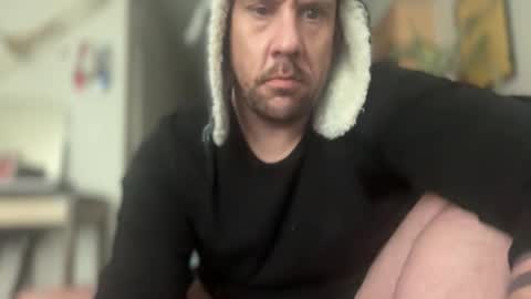 Snapshot of mnbttmguylking chatting on 02-10-26, 07:40 TightHoleMPLS online show from 02-10-26, 07:40