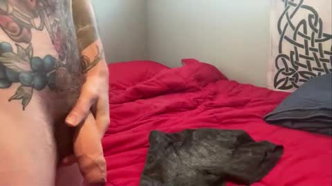 MNTuiLa online show from 02-21-26, 02:18