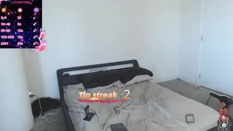 Snapshot of mochamami420 chatting on 12-08-24, 07:00 NynaStax online show from 12-08-24, 07:00