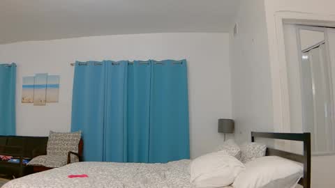 Snapshot of mochamimi chatting on 01-16-25, 11:48 Mocha BDAY JAN 13 online show from 01-16-25, 11:48