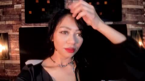 mochasins_ online show from 09-18-25, 11:34