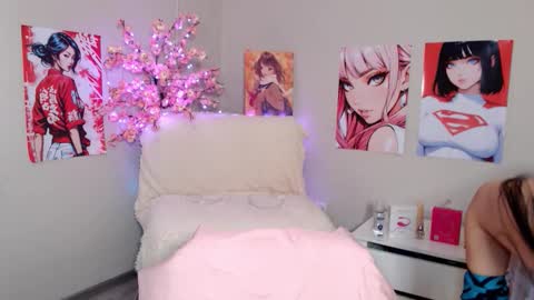 Molly online show from 09-16-25, 04:24