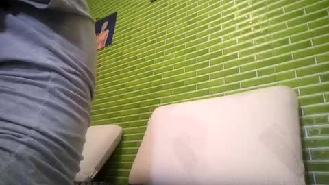 Snapshot of mohawkred chatting on 12-16-24, 01:11 MohawkRed online show from 12-16-24, 01:11