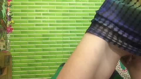 Snapshot of mohawkred chatting on 09-24-25, 08:17 MohawkRed online show from 09-24-25, 08:17