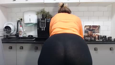 erika online show from 01-14-25, 03:04