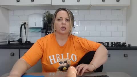 erika online show from 01-27-25, 12:26