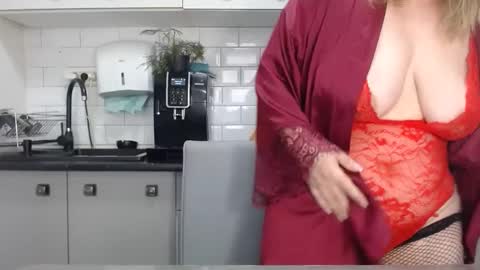 erika online show from 02-01-25, 09:21