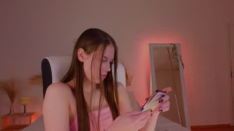 Molly online show from 12-10-24, 12:28