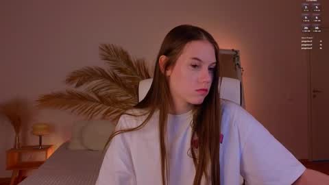 Molly online show from 12-12-24, 12:38