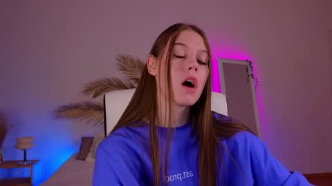 Molly online show from 12-22-24, 01:23