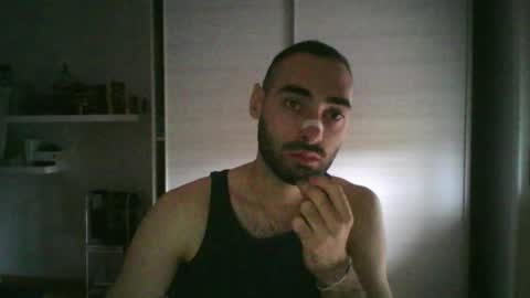 Snapshot of mollo20 chatting on 10-17-25, 11:46 mollo20 online show from 10-17-25, 11:46