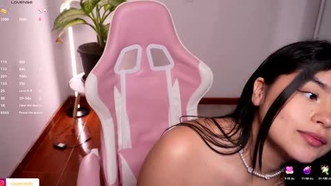 Snapshot of molly_couper1 chatting on 02-28-25, 08:42       Independent Model online show from 02-28-25, 08:42