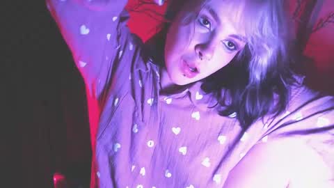 Molly Crow online show from 01-09-25, 02:54