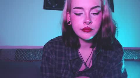 Molly Crow online show from 02-03-25, 12:58