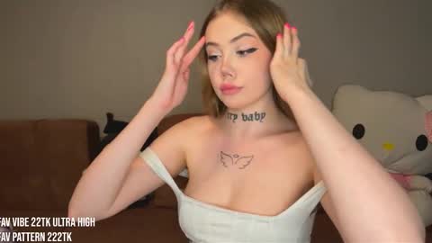 Snapshot of molly_dose chatting on 02-07-26, 08:23 Molly dose online show from 02-07-26, 08:23