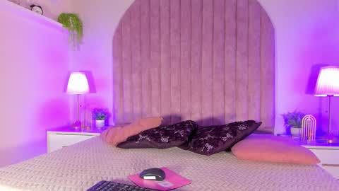 Molly Jackson online show from 02-08-25, 12:06