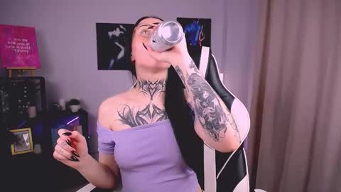 molly_kisss online show from 11-15-25, 09:39