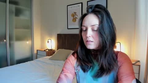   MOLLY   online show from 01-31-25, 04:27