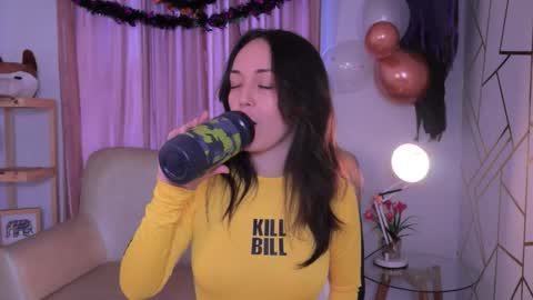   MOLLY   online show from 10-25-25, 03:07