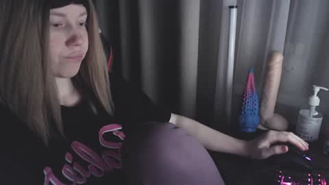 I have new photos come and see with love Molly online show from 02-04-25, 02:53
