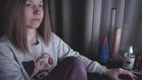 I have new photos come and see with love Molly online show from 02-24-25, 06:58