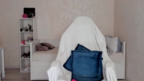 Molly online show from 02-15-25, 03:09