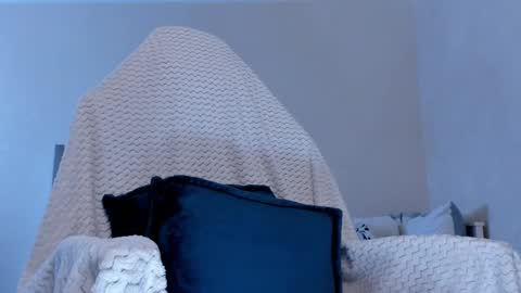 Molly online show from 02-18-25, 06:37