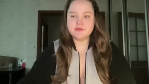 Alice online show from 10-21-25, 10:49